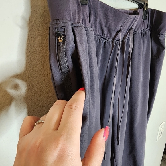 Jaanuu charcoal grey scrub joggers. Size 2XL. - Picture 6 of 16
